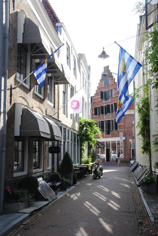 Bed & Breakfast Adrichem En Scherpenseel 미델뷔르흐 외부 사진